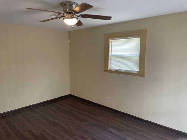 Foto del edificio - 216 Meadow Park Dr