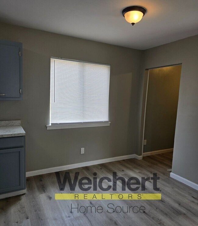 Foto del edificio - 3 Bed 1 bath home with a fenced in yard in Paragould