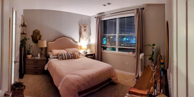 Foto del edificio - 1118 Litton Ave