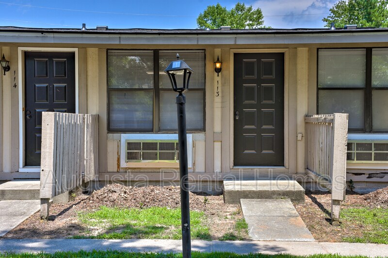 Primary Photo - 113 Fister Ct