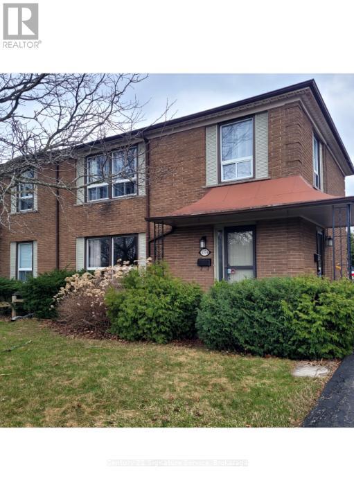 Building Photo - 1374 Charles Dr