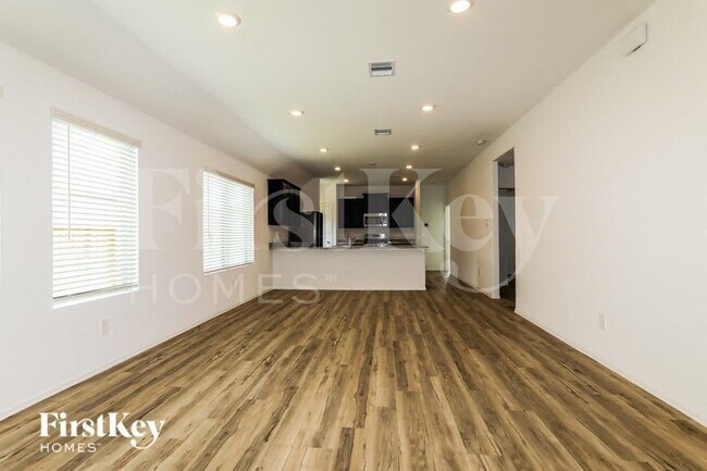 Foto del edificio - 18467 Cobalt Cove Ln