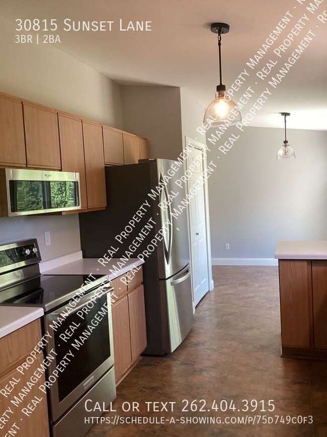 Building Photo - Three Bedroom Single family Ranch on Golf ...