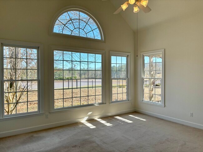Owner's Suite - 106 Terrane Rdg
