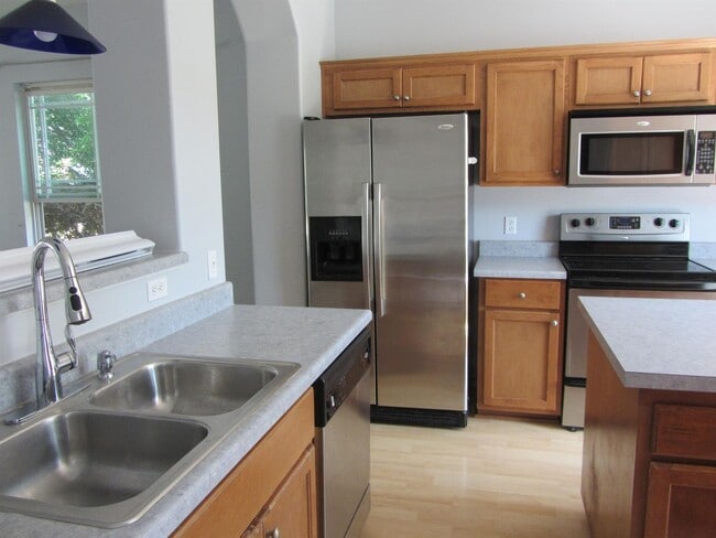 Building Photo - Palmetto Pointe