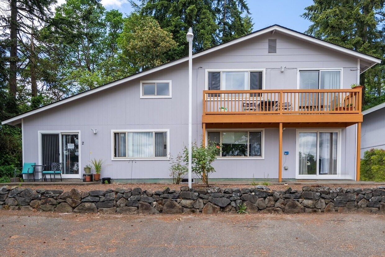 4052 S 31st St. Room for Rent in WA
