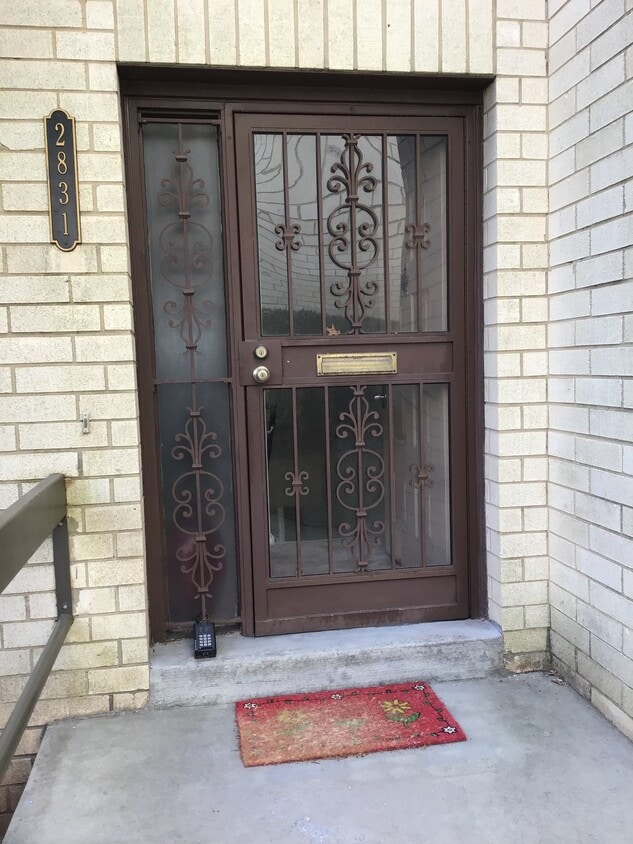 Photo - 2831 31st Pl NE (Washington, DC)