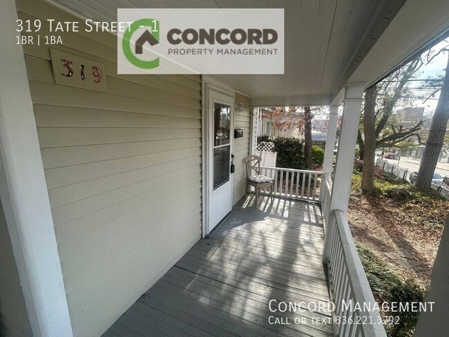 Building Photo - 319 Tate St