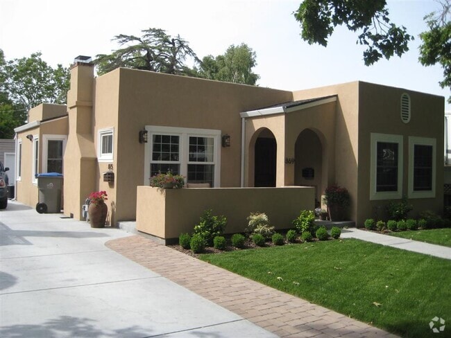 Building Photo - 869 Harding Ave
