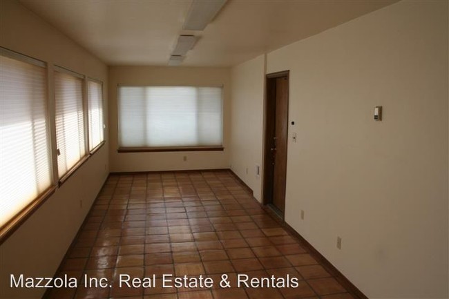 Building Photo - 3 br, 2 bath House - 1144 Mountain Valley