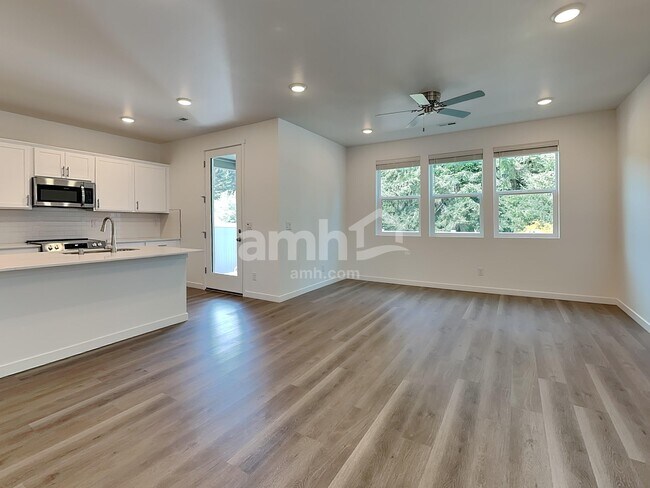 Foto del edificio - 5334 Turnstone St SE