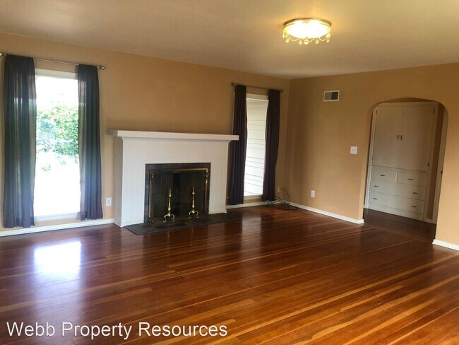 Building Photo - 3 br, 1 bath House - 621 NW 9th St.