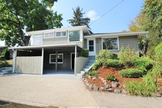 Building Photo - 3396 SE Rockwood St