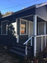 Building Photo - 239 Newport Ave