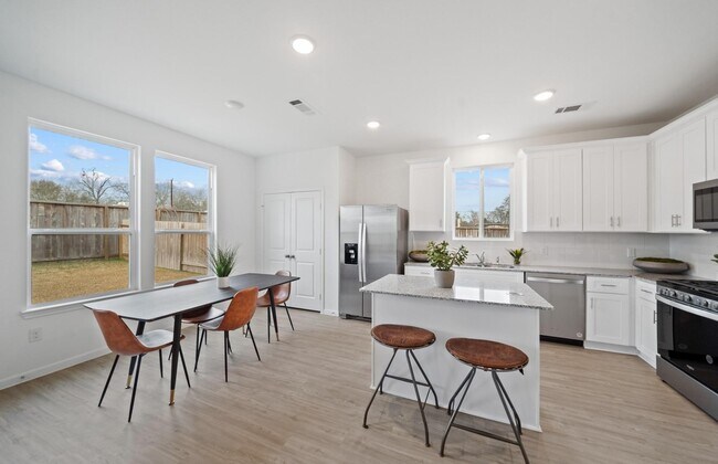 Foto del edificio - 21606 Fox Gully Ln