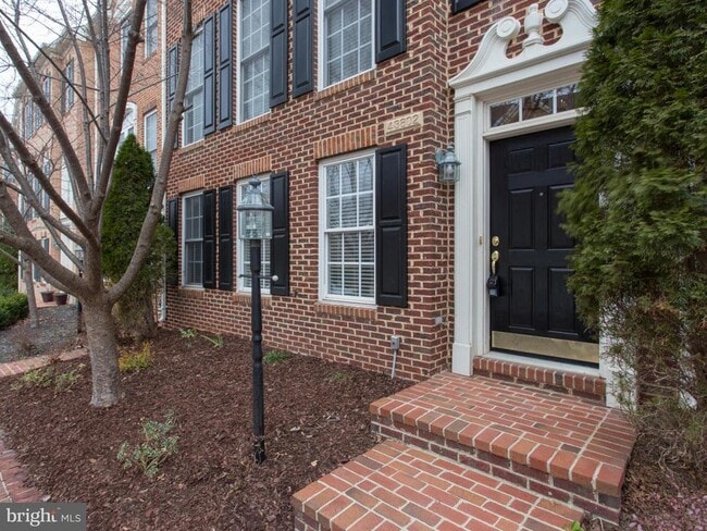 Building Photo - 43802 Bent Creek Terrace