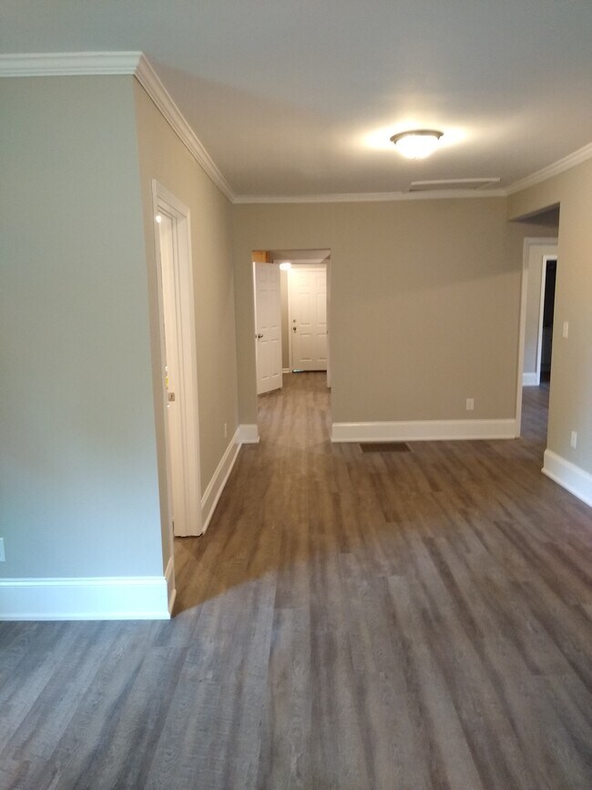 Foto del edificio - 36 Dorland Ave SW