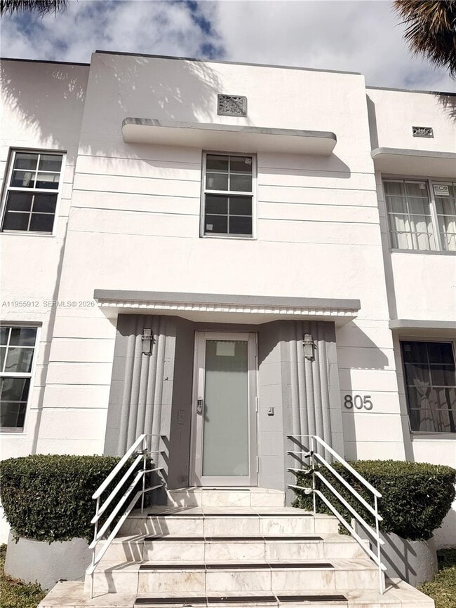 Building Photo - 801 8th St