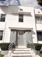 Building Photo - 801 8th St