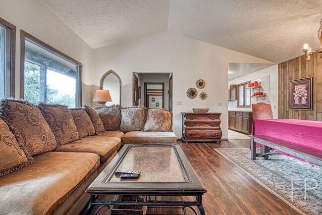 Building Photo - On the Blue River!  HUGE 4 Bedroom home, Furnished Updates throughout!  Bus route!  Spacious parking