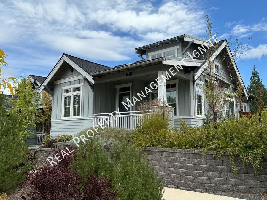 Foto principal - 2439 NW Drouillard Ave