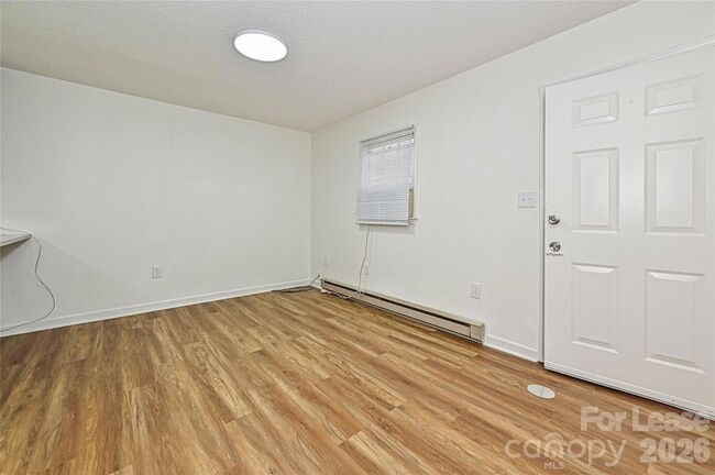 Building Photo - 220 McDade Rd