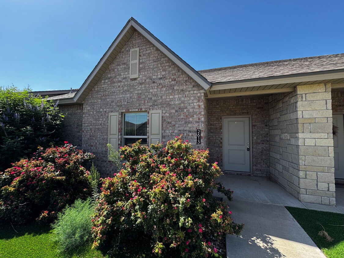 Foto principal - 2613 135th St