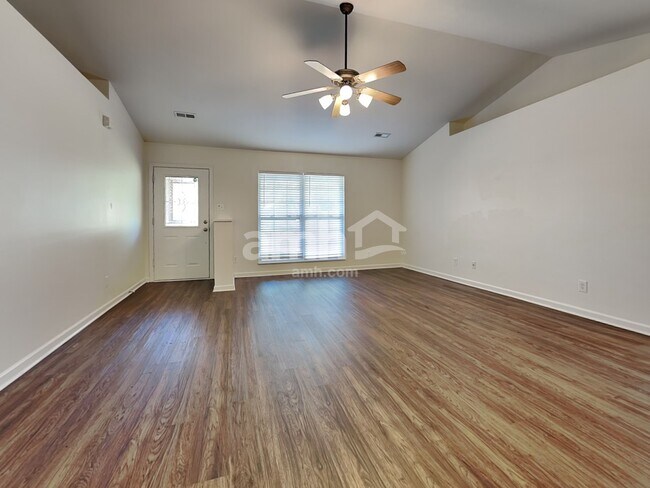 Building Photo - 2941 Country Meadows