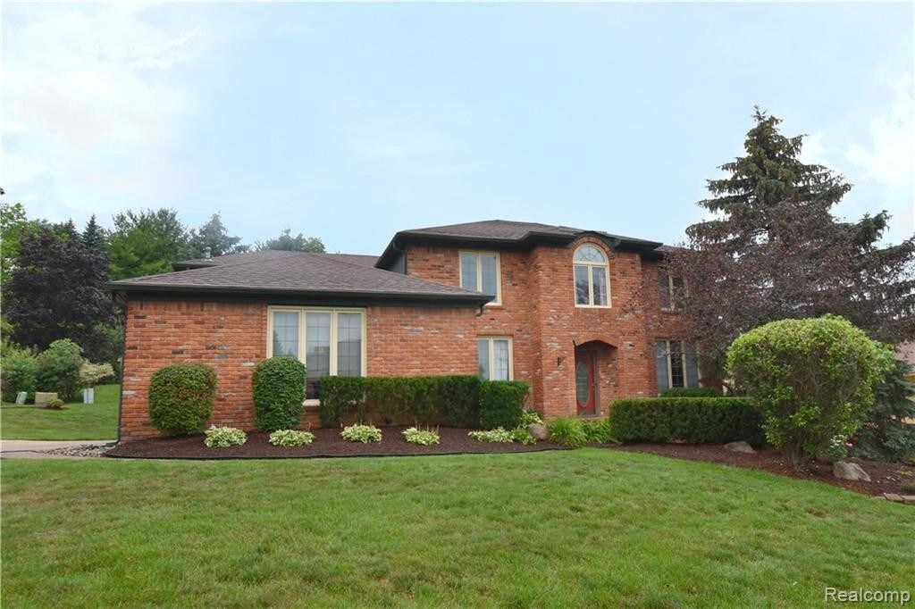 Foto principal - 905 Stanford Cir