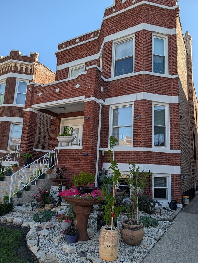 Foto del edificio - 1933 Highland Ave