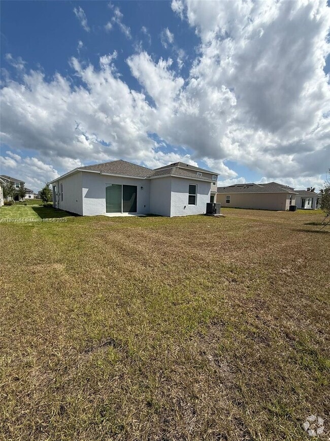Building Photo - 5658 Nispero Wy