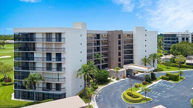 Building Photo - 5279 Fountains Dr S