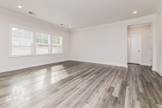 Foto del edificio - 395 Jorpaul Dr