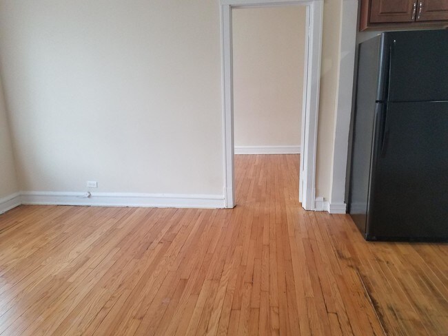 Building Photo - 2206 S 57th Ave