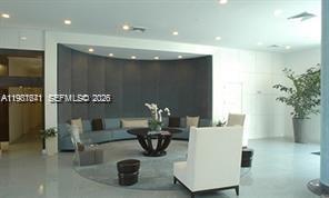 Foto del edificio - 18800 NE 29th Ave