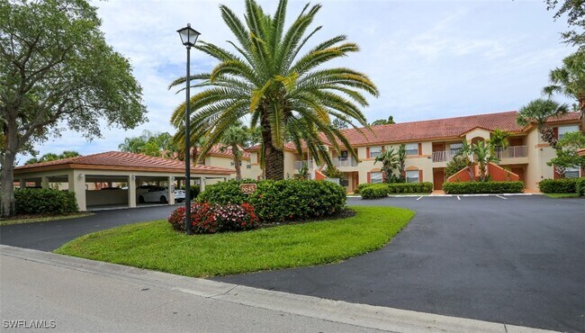 Foto del edificio - 6645 Huntington Lakes Cir