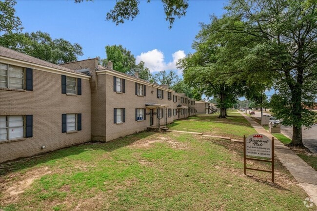 Building Photo - Graceland Flats