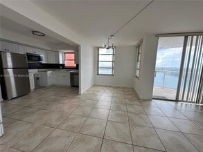 Building Photo - 1351 NE Miami Gardens Dr