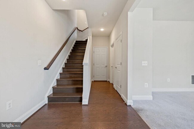 Foto del edificio - 1953 Greenbriar Hall Rd