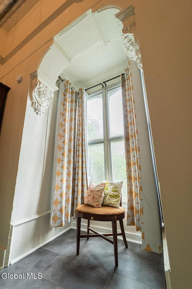 Building Photo - 240 Washington Ave