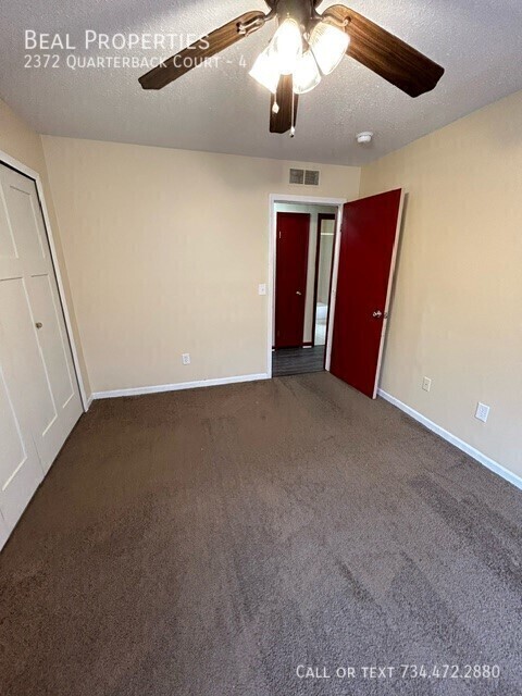 Building Photo - 2372 Quarterback Ct