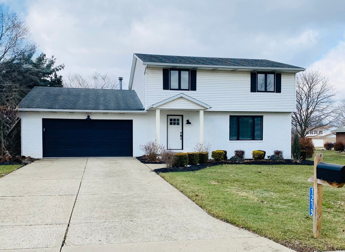 Foto principal - 1219 Nancy Anna Ave NW