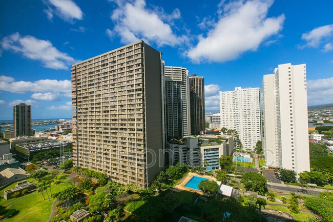 Building Photo - 55 S Kukui St