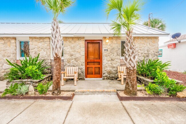 Foto del edificio - Beachside Duplex in Flagler Beach