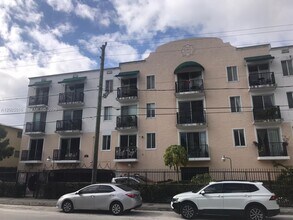 Building Photo - 400 SW 2nd St