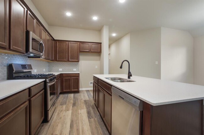 Foto del edificio - 127 Scarlet Maple Wy