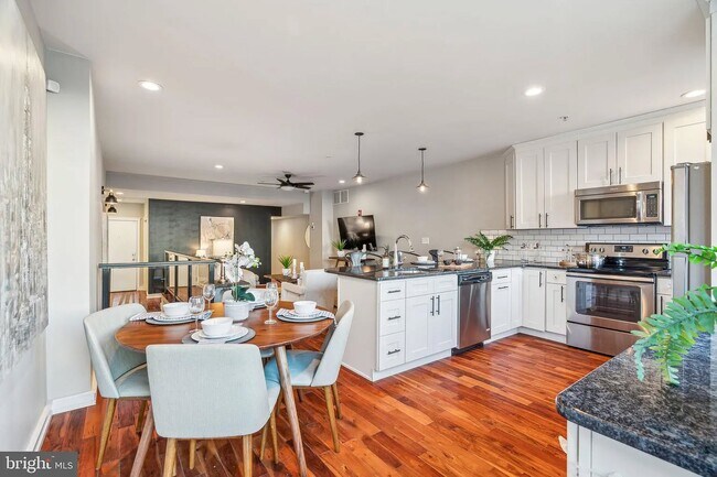 Kitchen/Living Room - 1321 N 7th St