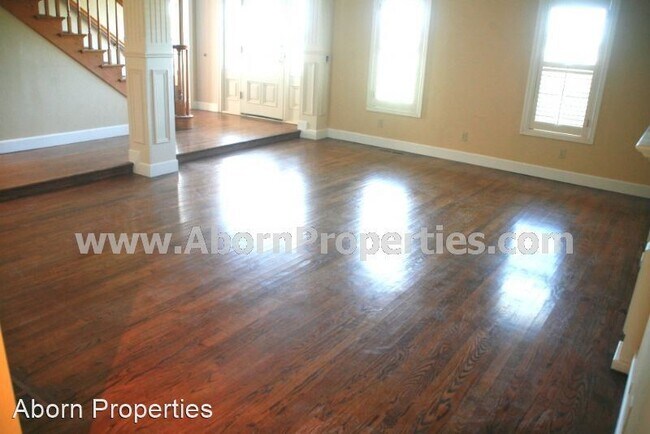 Foto del edificio - 2412 Heritage Manor Dr