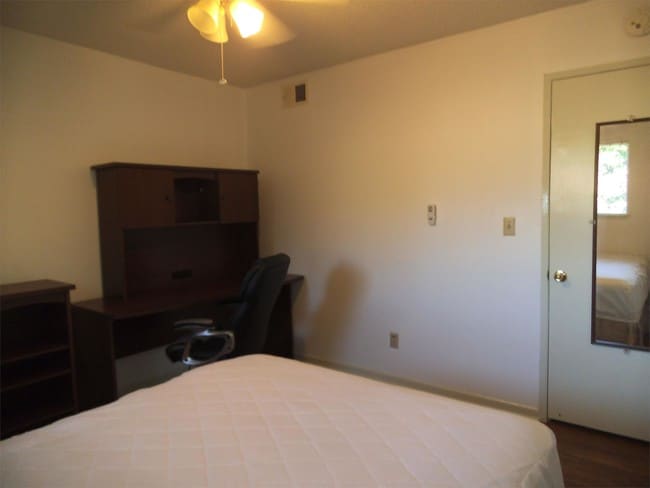 Building Photo - 445 Maravilla Dr