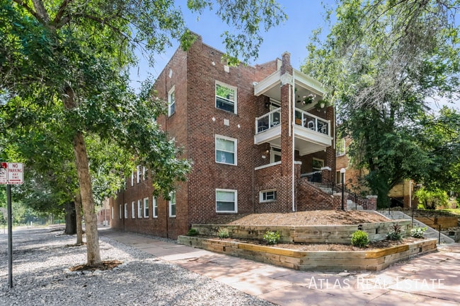 Photo - 970 N Pearl St Apartment